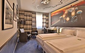 Apart Hotel Deutschmeister  3*